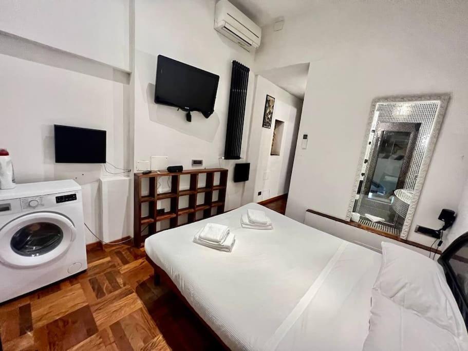 Old Town Florence- Love Apartment Екстер'єр фото
